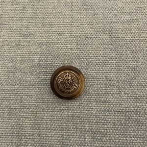Medium Button